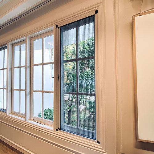 LIPAT-WINDOW-GRAND-(RUANG-TV)-KELAPA-GADING jakarta utara