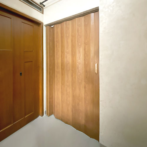 FOLDING-DOOR-CILEDUG-TANGERANG, folding door onna pvc