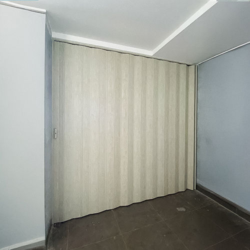 FOLDING-DOOR-PLUIT