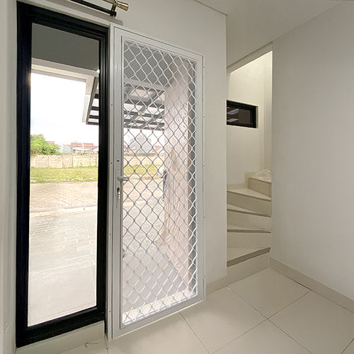 PINTU-EXONA-SEPATAN