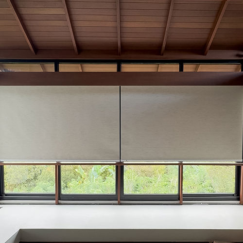 ROLLER-BLINDS-BLACK-OUT-MOTORIZED-BALI