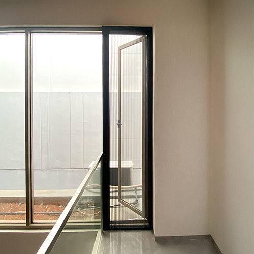LIPAT-WINDOW-GRAND