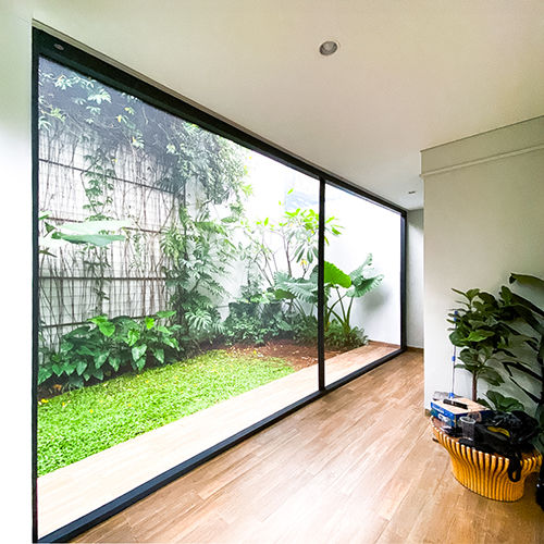 ROLLSIDE-SCREEN-TANJUNG-BARAT