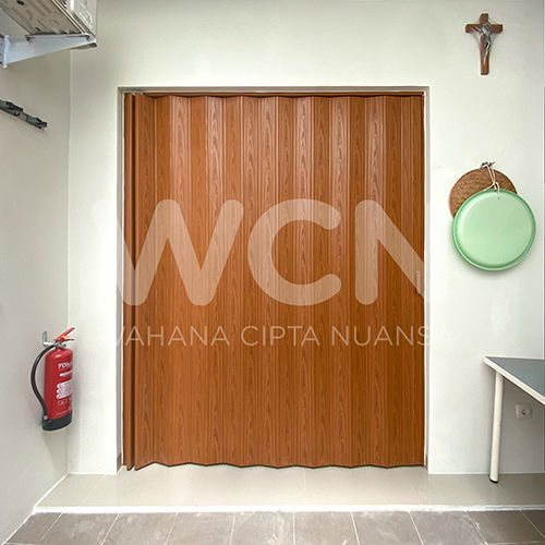 103-FOLDING-DOOR-SENTUL-290426-TERTUTUP