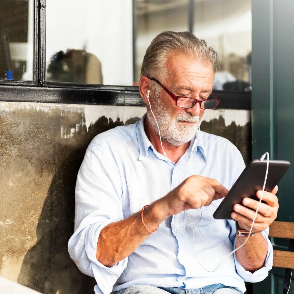 Family member using the app to support a loved one