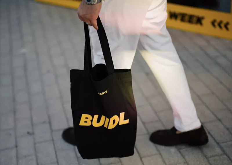 Why Binance Still Reigns Supreme in Crypto: From $34 Trillion in Volume to 300+ Million Users