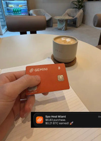 Gold Breaks $5K as XAU₮ Claims 60% of Tokenized Gold and BlackRock Expands Bitcoin ETFs