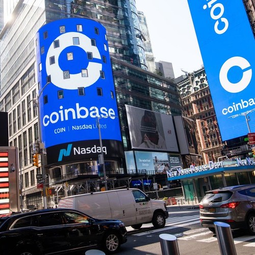 Bitcoin's Custody Paradox: Who Actually Holds Your BTC?