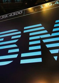 Crypto Markets Slide as AI Disruption Fears Hammer IBM, Tech Stocks