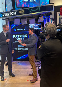 Trump Blasts Banks, White House Rejects Bank-Like Stablecoin Rules