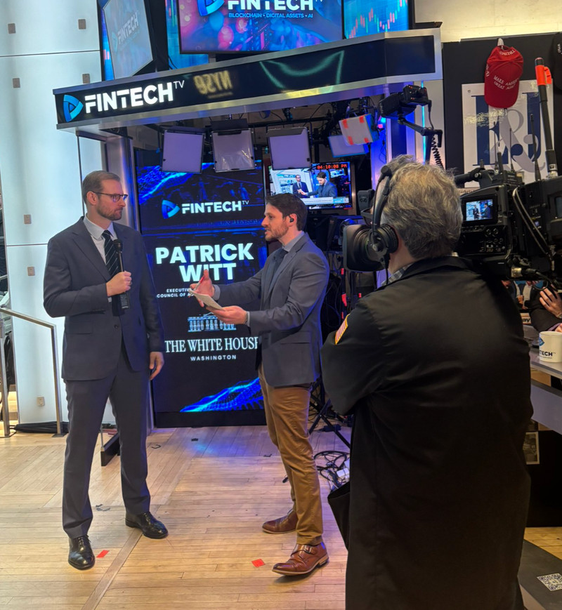 Trump Blasts Banks, White House Rejects Bank-Like Stablecoin Rules