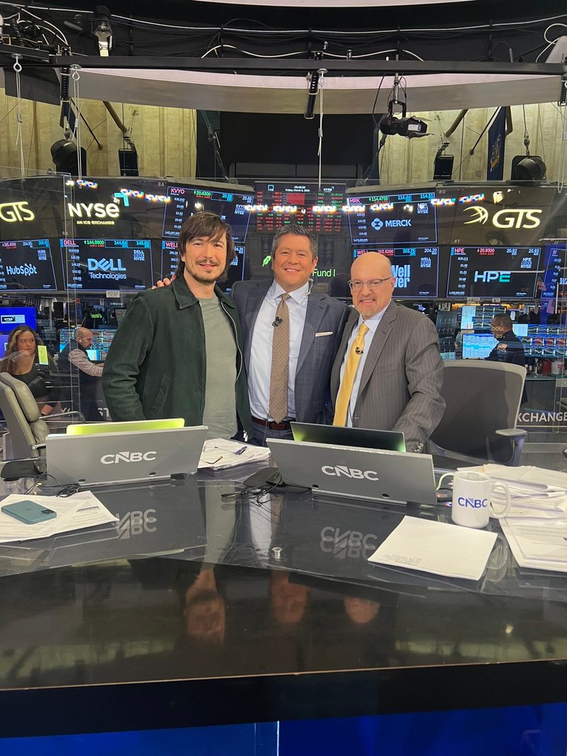 Robinhood Launches Platinum Card, Dividend Feature in Product Push