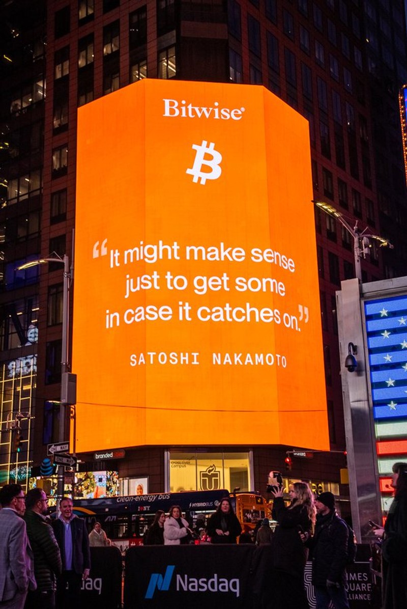 Bitcoin Tops $74K as U.S.-Iran Conflict Reshapes Market Flows