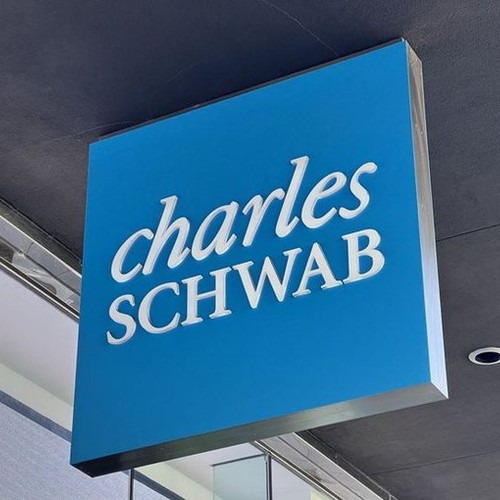 Schwab to Launch Direct Bitcoin and Ethereum Trading by Q2 2026