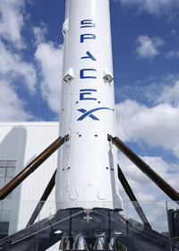 SpaceX's Historic IPO Has Wall Street Divided: Bubble or the Next AI Superpower?