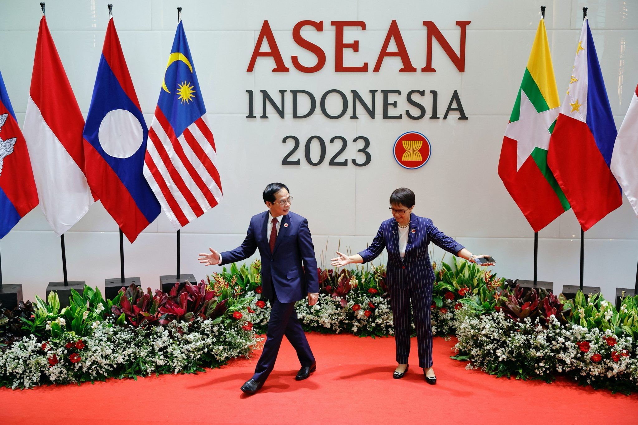 ASEAN meeting to address mounting South China sea tensions