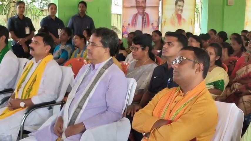     প্রধানমন্ত্রীর অরাজনৈতিক কর্মসূচিতে চিন,  সিজেপি এবং ইন্ডিয়া জোট নিয়ে উদ্বেগ প্রকাশ মুখ্যমন্ত্রীর 