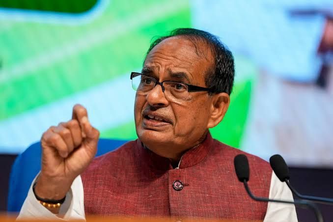 রাহুল গান্ধী পার্ট-টাইম রাজনীতিবিদ, তিনি নিজেই সমস্যা : শিবরাজ চৌহান