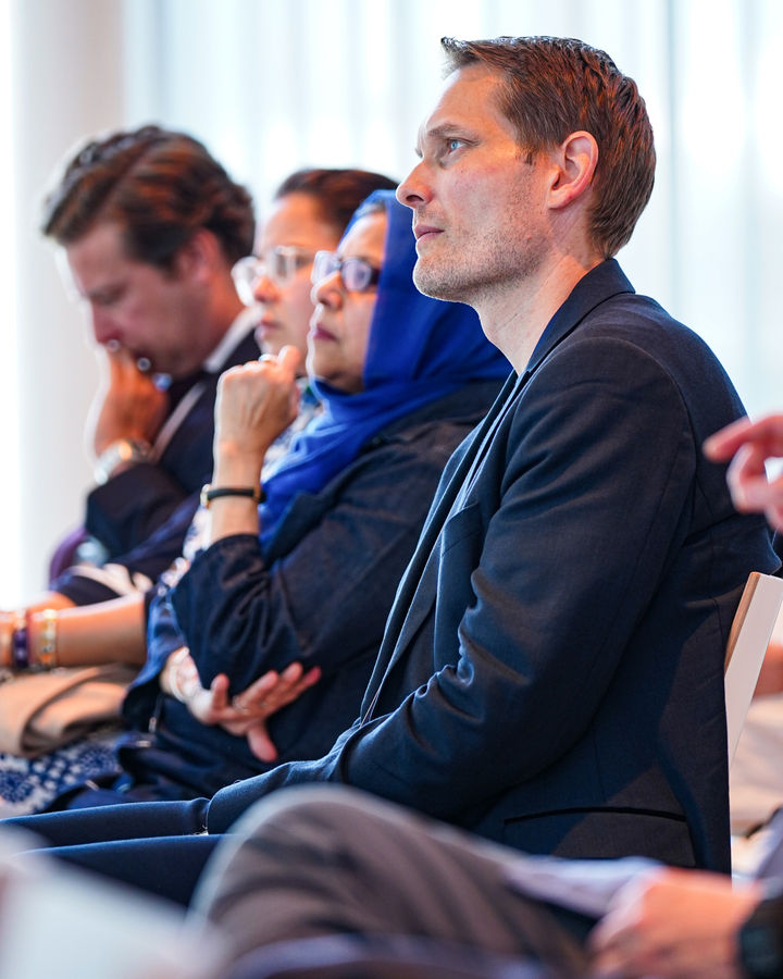 Bluecode-Team beim VI3NNA Congress