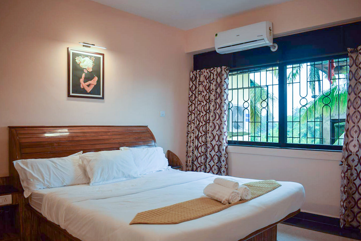 TF1 room image 