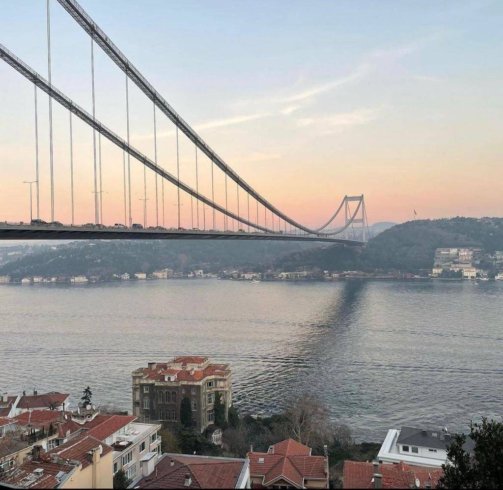 Trendy Renovated House On The Bosphorus For Sale In Istanbul - Stunning location on the Bosphorus