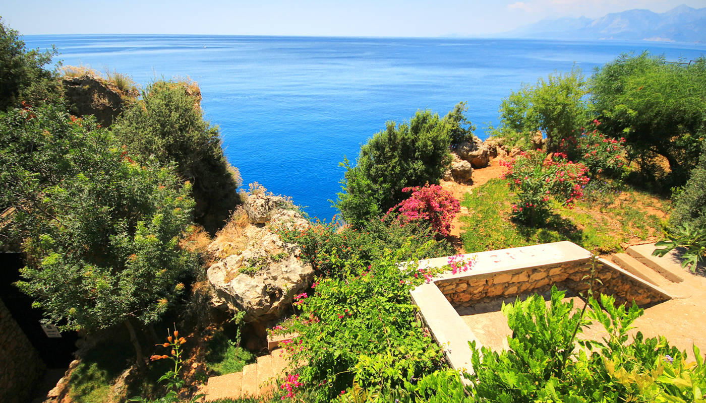 Sea Front Antalya Apartment