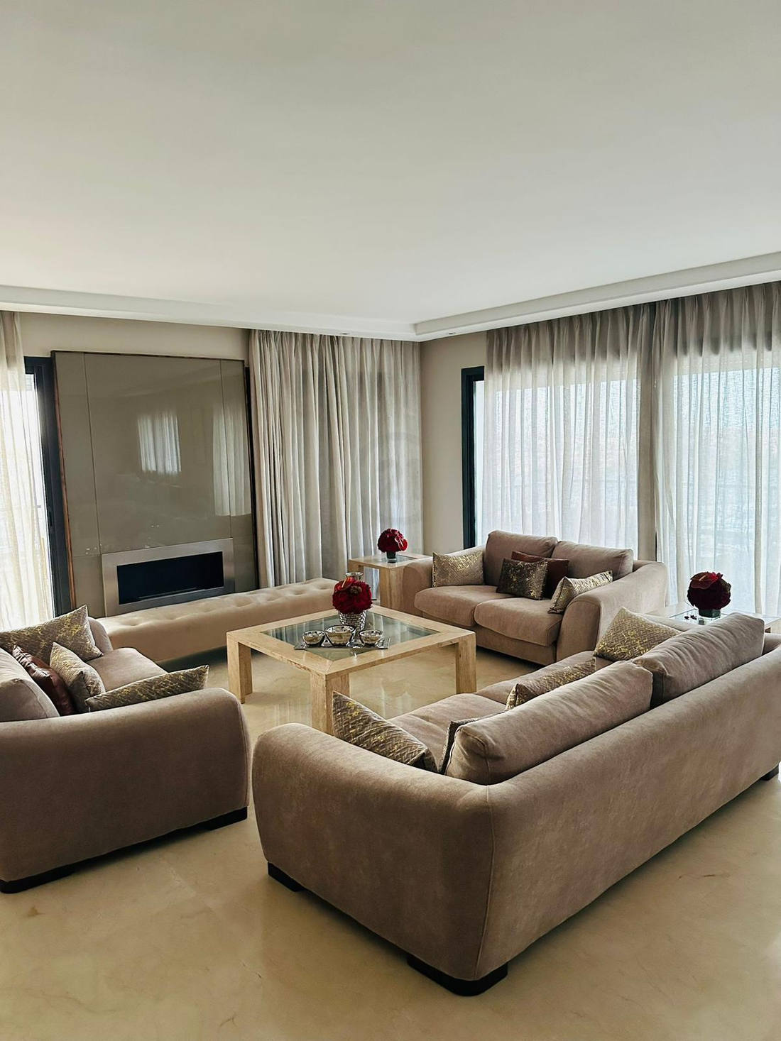 À louer – Appartement meublé 212 m² – (proximité de l’École Américaine) - image 1