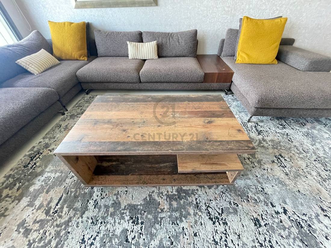 Bel appartement lumineux de 160 m² avec terrasse – 7e étage sans vis-à-vis - image 2