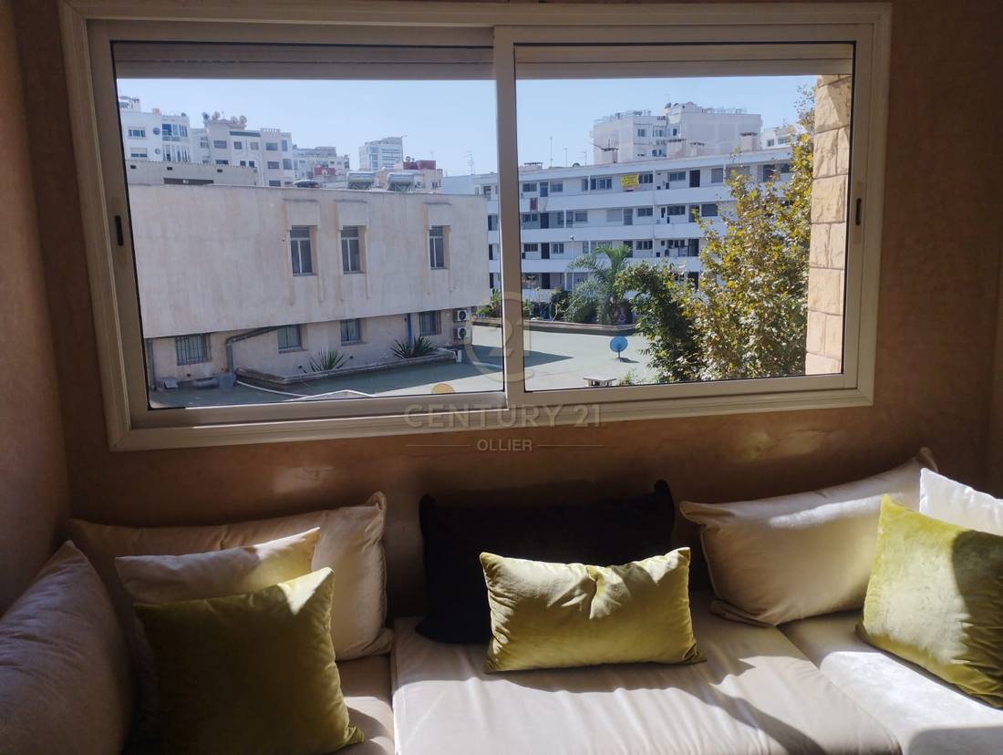 APPARTEMENT MEUBLÉ À LOUER - image 1