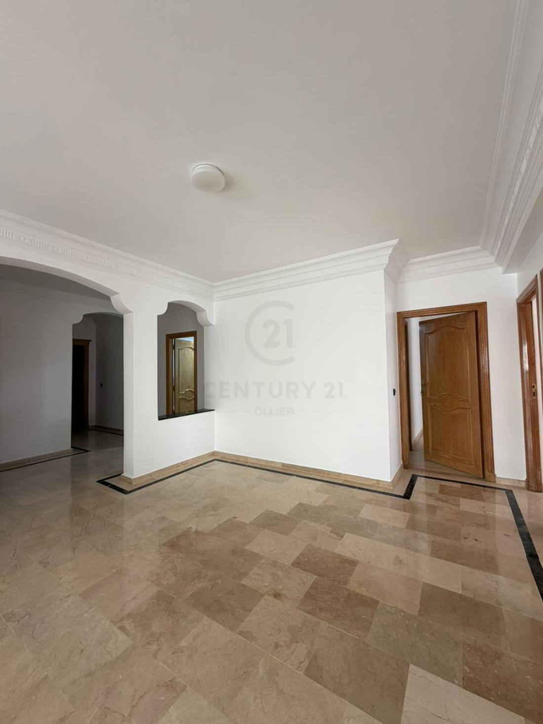 Appartement 168 m² — Gauthier -- 3 chambres -- 12 000 dh - image 2