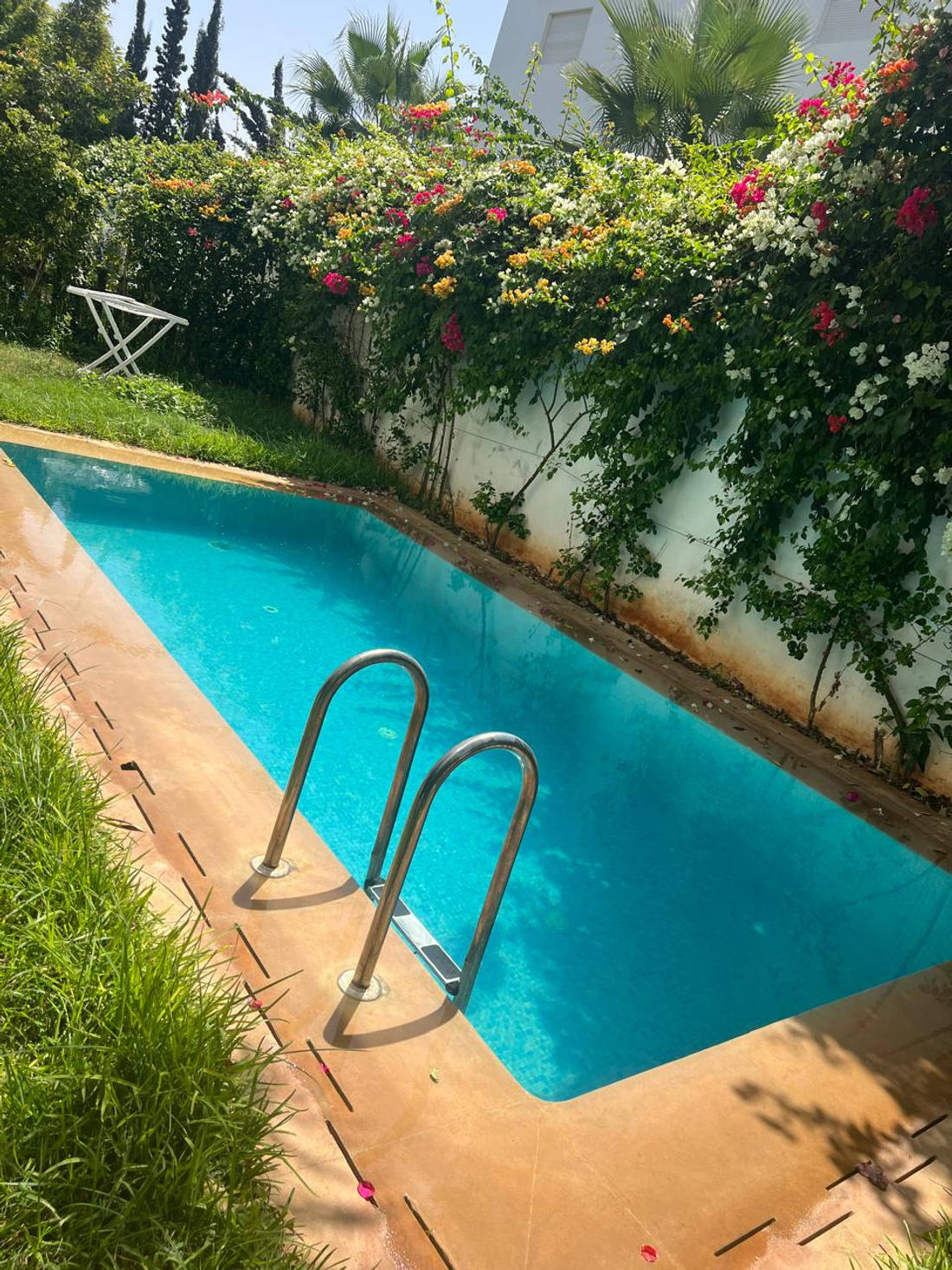 Appartement de Luxe à Vendre Dar Bouazza pas loin du port  Merseysa, - image 1