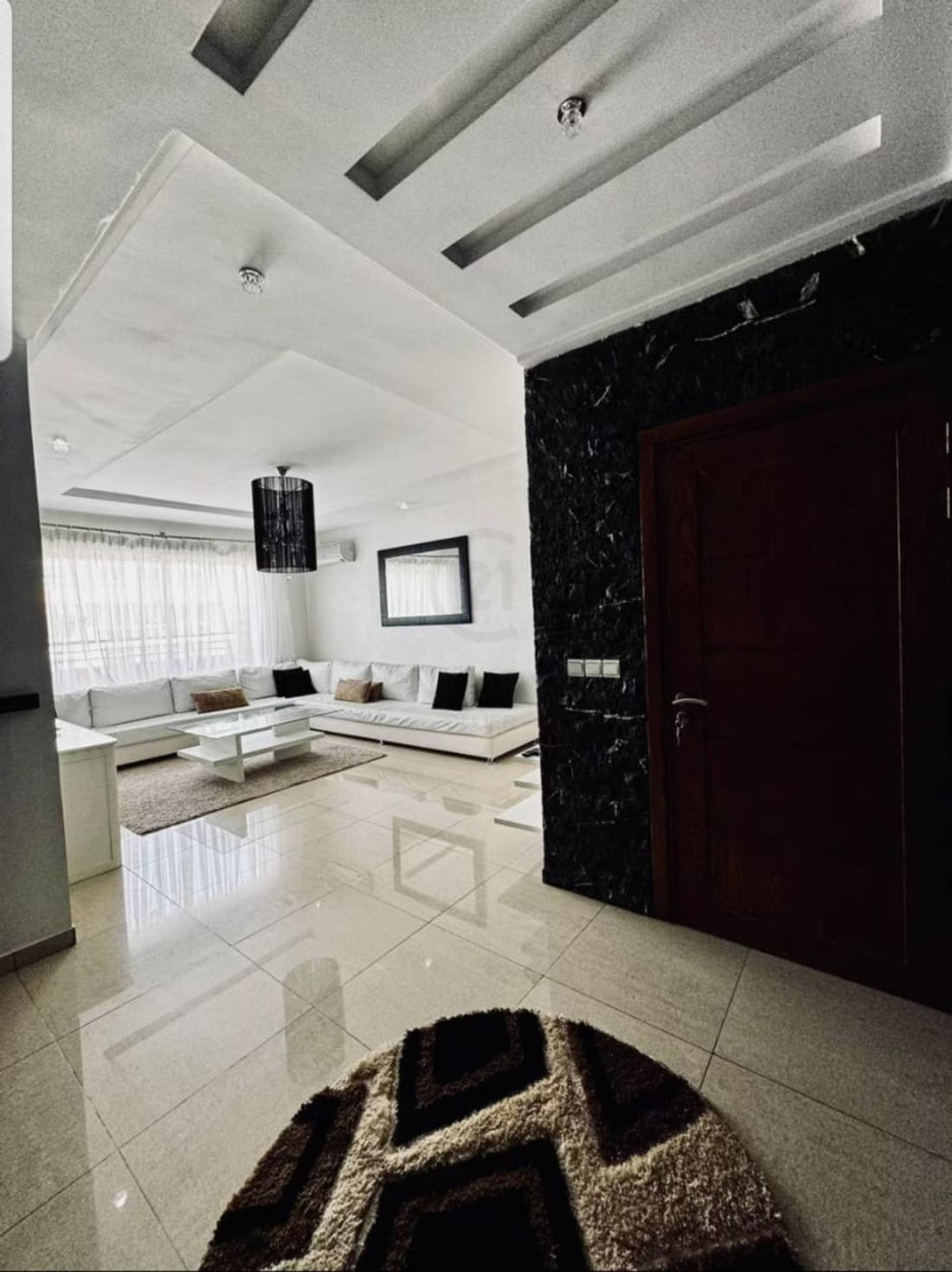 APPARTEMENT À LOUER – RÉSIDENCE ISLANE - image 1