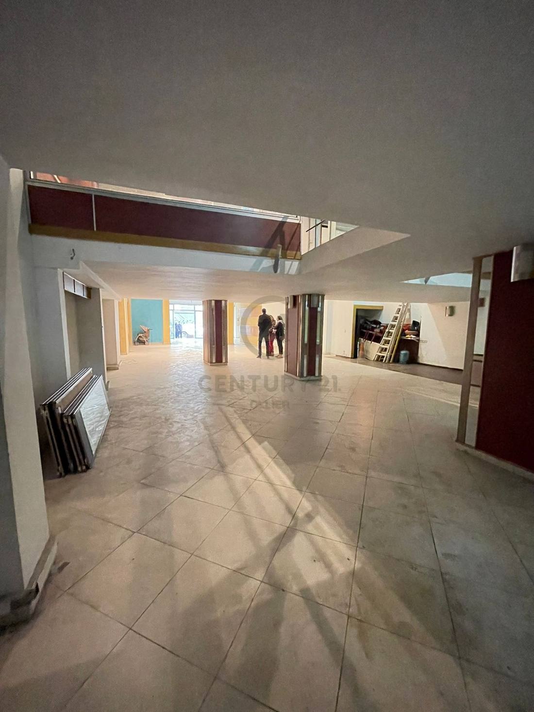 A VENDRE OU A LOUER - LOCAL COMMERCIAL SUR LES PALMIERS - image 1