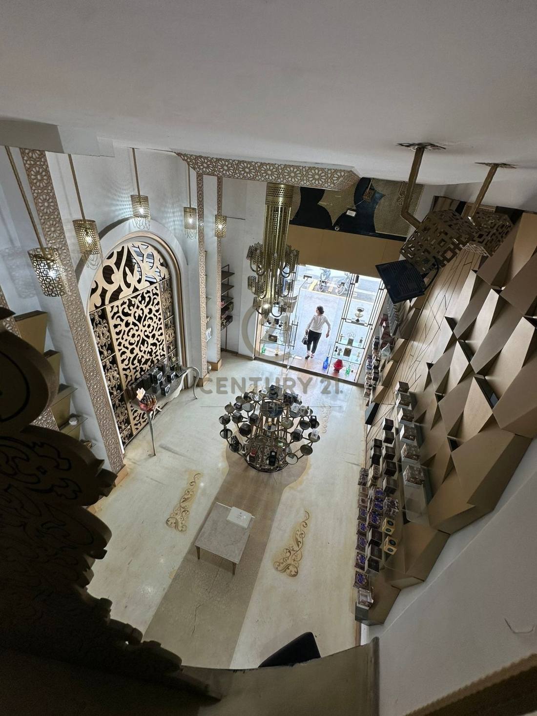 LOCAL DE LUXE À VENDRE - BD ZERKTOUNI - image 2