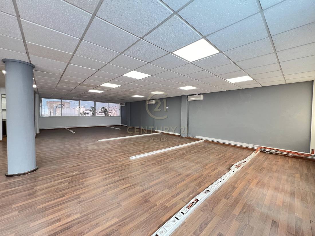 BUREAU À LOUER - IMMEUBLE GAUTHIER - image 2