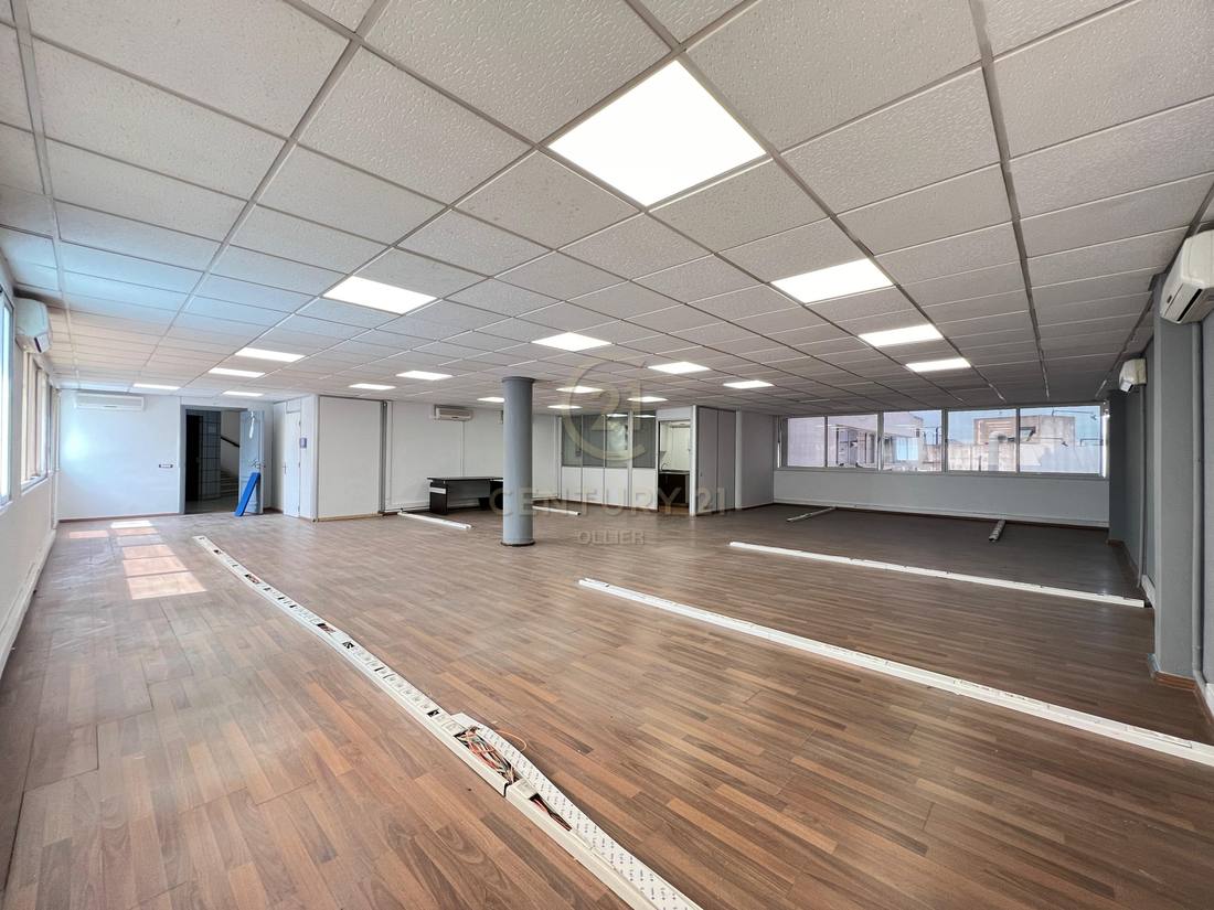 BUREAU À LOUER - IMMEUBLE GAUTHIER - image 1