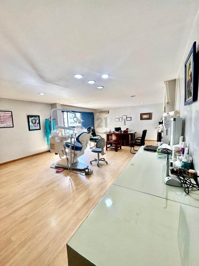 A VENDRE - BUREAU SUR BD ZERKTOUNI