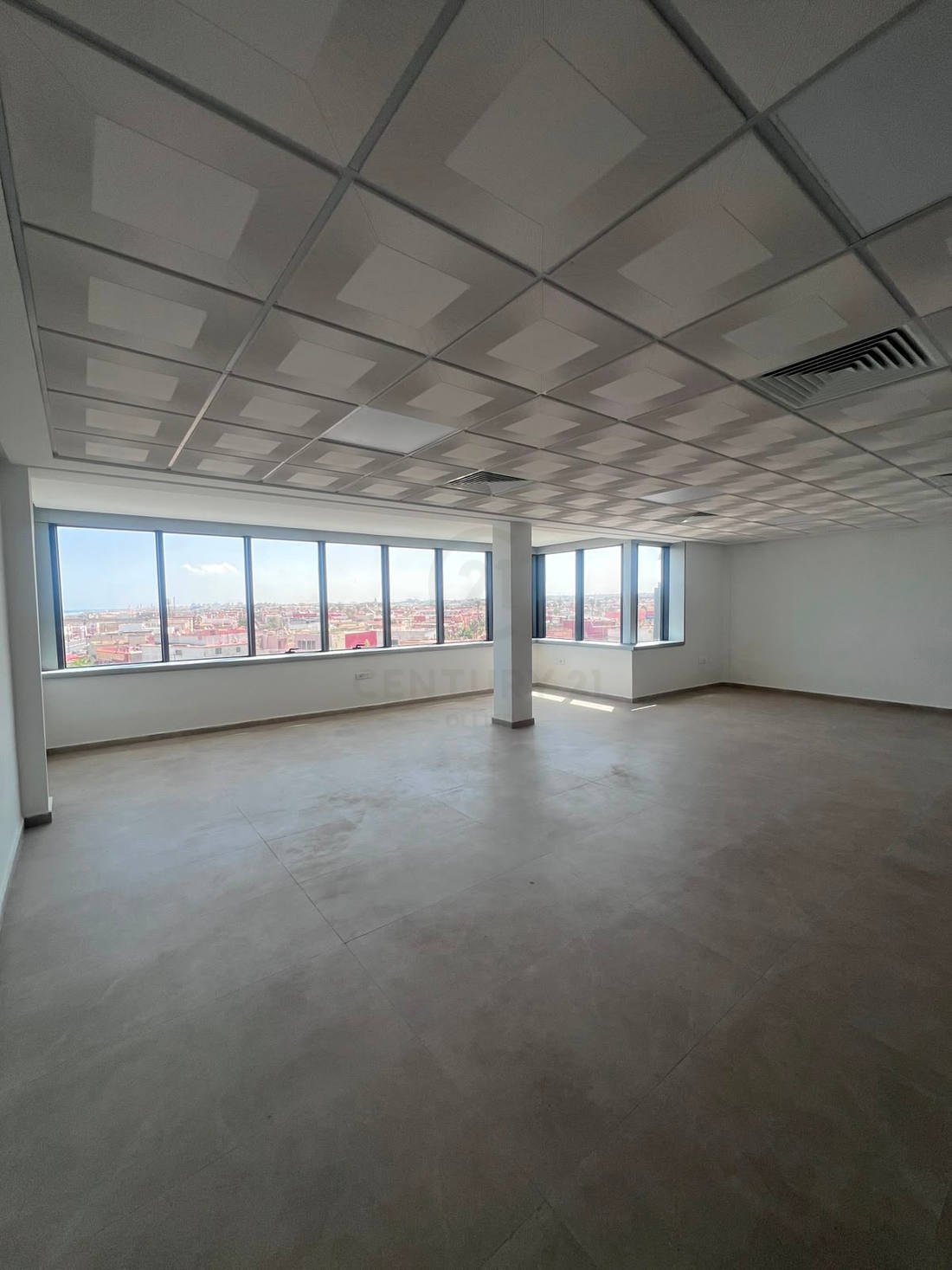 Bureau neuf à vendre – Ain Sebaâ, vue mer – 70 m² - image 2