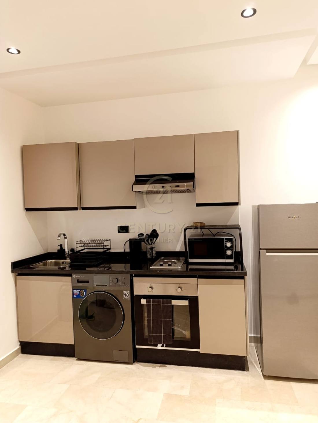 STUDIO HAUT STANDING À LOUER - MAARIF EXTENSION - image 2