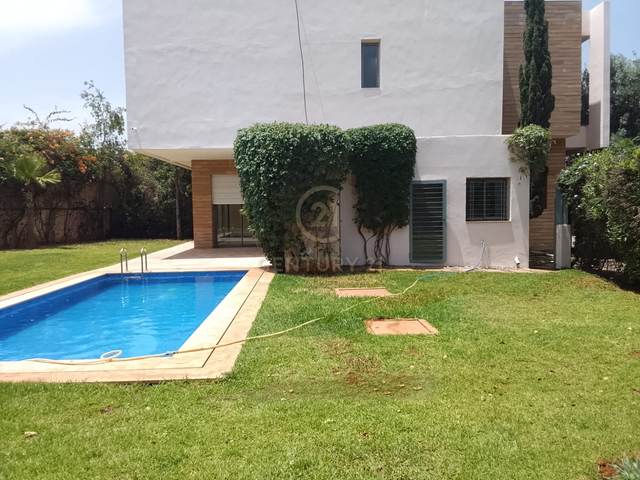 Vivez le Luxe à Californie – Villa Vide 450m² avec Piscine