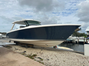 boat yard yacht sales