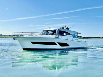 riviera 64 sports motor yacht for sale