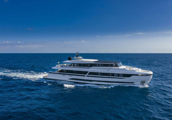 yacht sales websites