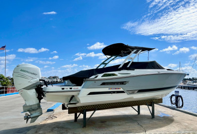 boat yard yacht sales