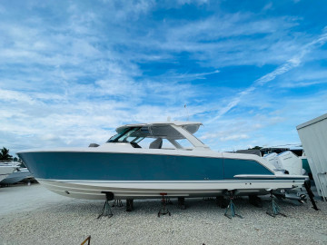 boat yard yacht sales