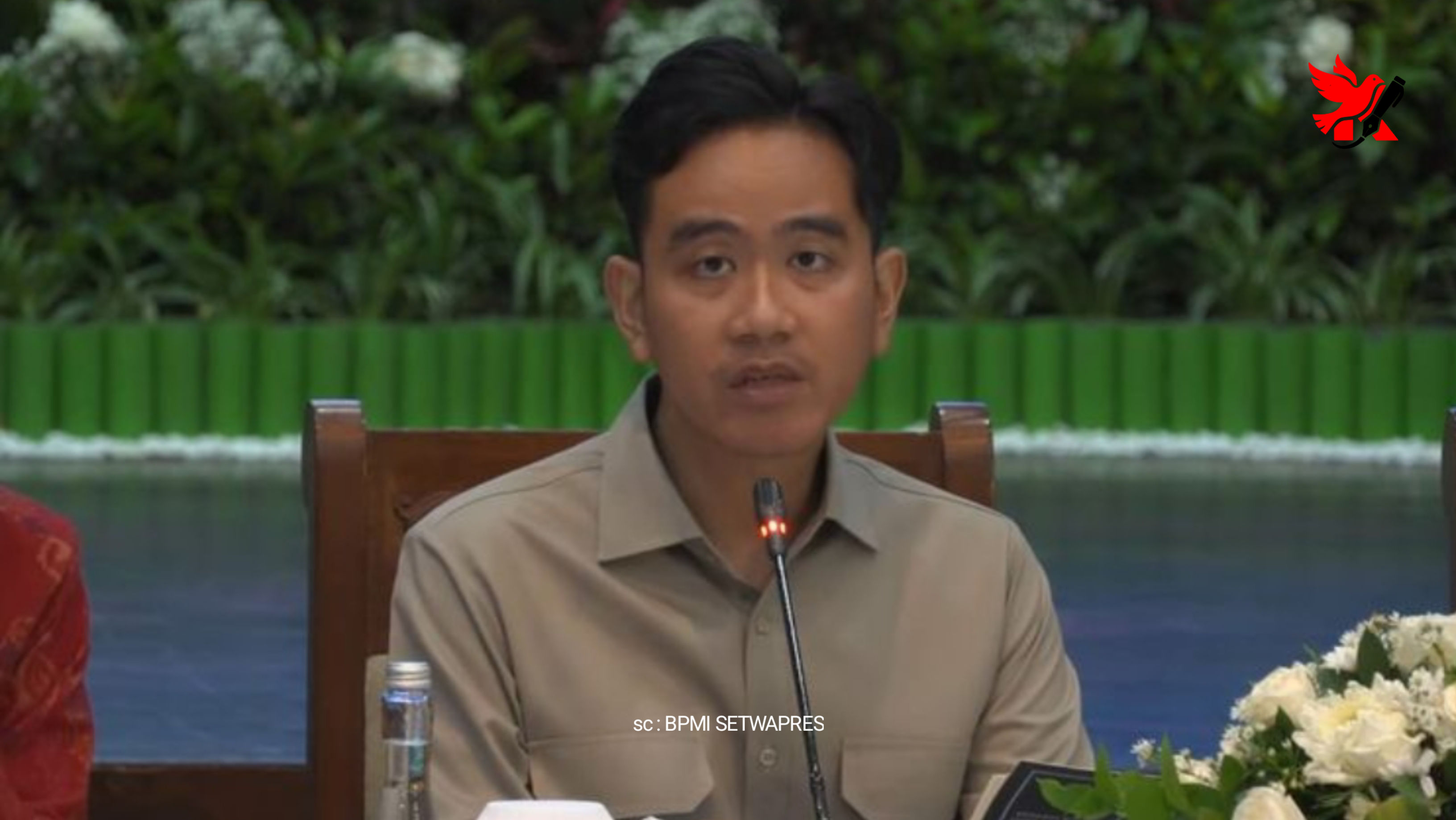 Wakil Presiden Gibran Rakabuming Raka saat memberikan pidato kunci dalam sebuah forum nasional, menekankan pentingnya instrumen hukum untuk memiskinkan koruptor.