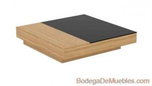 Hermosa Mesa de Centro con detalle en cristal negro y madera de fresno.