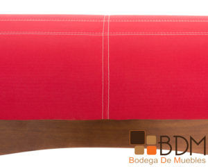 Banca moderna elegante de madera color rojo