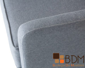 Sillon ocasional en color gris de madera