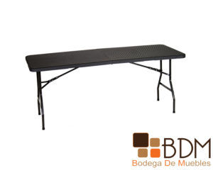 Mesa rectangular plegable con cubierta de plastico tipo rattan